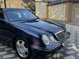Mercedes-Benz E 320 2000 годаүшін5 000 000 тг. в Караганда – фото 2