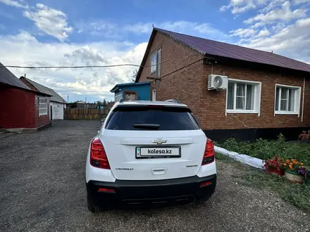 Chevrolet Tracker 2015 года за 5 000 000 тг. в Усть-Каменогорск – фото 4