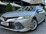 Toyota Camry 2018 годаүшін13 200 000 тг. в Алматы – фото 2