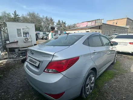 Hyundai Accent 2014 года за 3 486 833 тг. в Алматы – фото 2