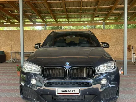 BMW X5 2017 года за 22 500 000 тг. в Алматы – фото 4