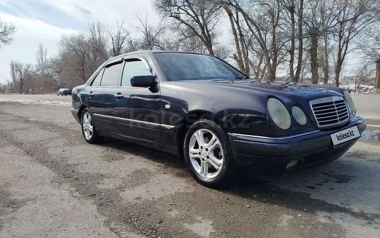 Mercedes-Benz E 280 1997 годаfor3 000 000 тг. в Тараз