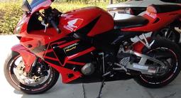 Honda  CBR 600RR 2005 года за 2 100 000 тг. в Тараз