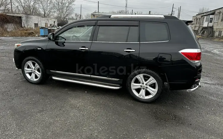 Toyota Highlander 2011 года за 15 000 000 тг. в Семей