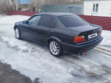 BMW 320 1991 года за 1 100 000 тг. в Астана – фото 2