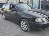 Toyota Avensis 2002 года за 3 500 000 тг. в Туркестан – фото 2