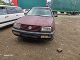 Volkswagen Vento 1994 года за 430 000 тг. в Абай (Келесский р-н) – фото 2