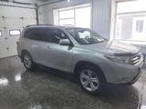 Toyota Highlander 2012 года за 12 500 000 тг. в Костанай