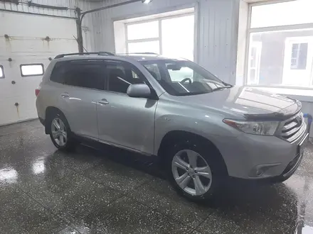 Toyota Highlander 2012 года за 13 500 000 тг. в Костанай