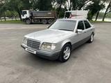 Mercedes-Benz E 280 1993 года за 1 695 000 тг. в Алматы