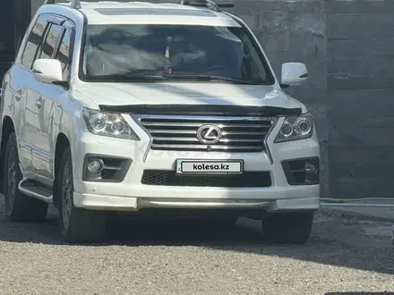 Lexus LX 570 2013 года за 27 000 000 тг. в Семей