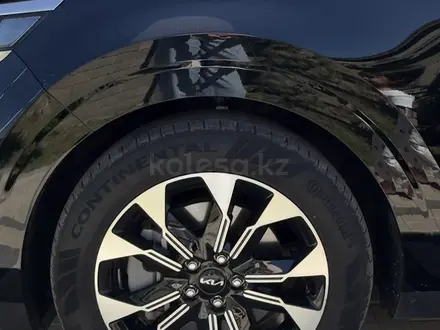 Kia Carnival 2023 года за 21 500 000 тг. в Астана – фото 21