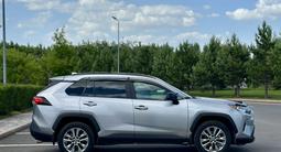 Toyota RAV4 2020 года за 11 900 000 тг. в Астана – фото 4