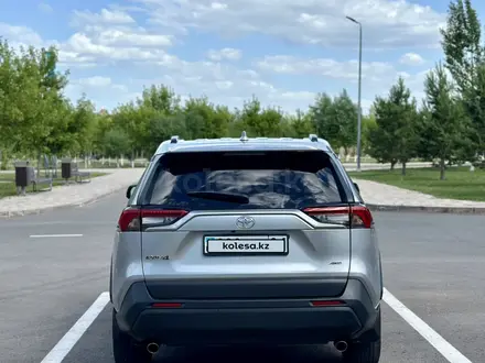 Toyota RAV4 2020 года за 11 900 000 тг. в Астана – фото 5