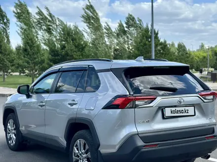 Toyota RAV4 2020 года за 11 900 000 тг. в Астана – фото 6