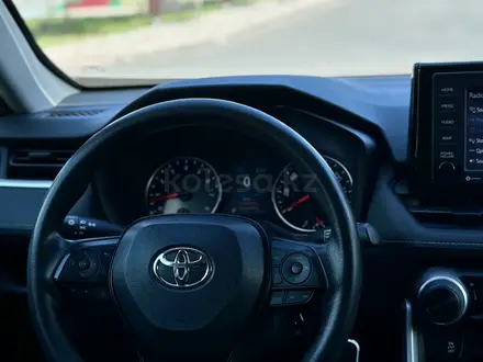 Toyota RAV4 2020 года за 11 900 000 тг. в Астана – фото 8