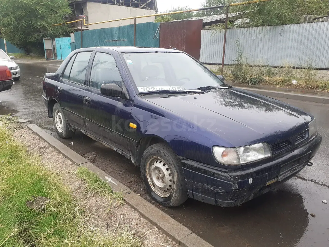 Nissan Sunny, 1995