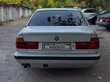 BMW 520 1991 года за 1 100 000 тг. в Шымкент – фото 4