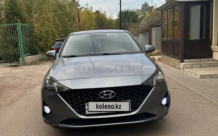 Hyundai Accent 2021 годаfor7 900 000 тг. в Алматы