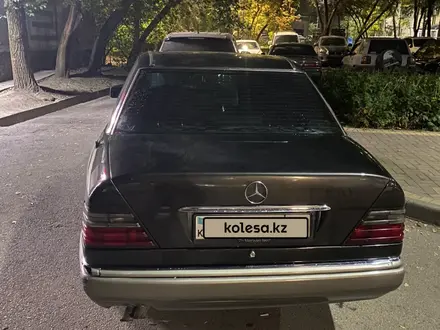Mercedes-Benz E 280 1993 года за 2 300 000 тг. в Алматы – фото 5