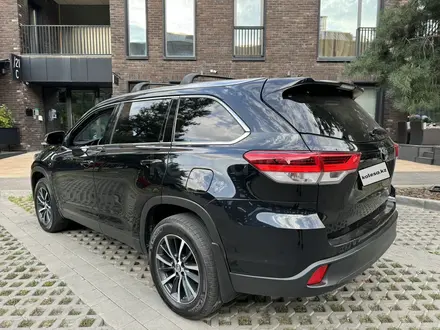 Toyota Highlander 2019 года за 15 000 000 тг. в Алматы – фото 12