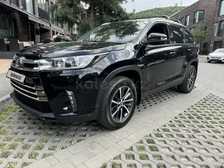 Toyota Highlander 2019 года за 15 000 000 тг. в Алматы – фото 3