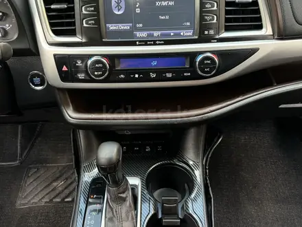 Toyota Highlander 2019 года за 15 000 000 тг. в Алматы – фото 7