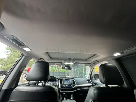Toyota Highlander 2019 года за 15 000 000 тг. в Алматы – фото 10