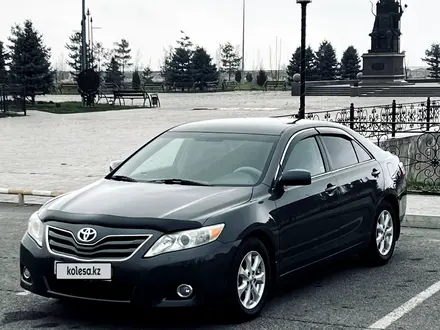 Toyota Camry 2011 года за 7 100 000 тг. в Тараз