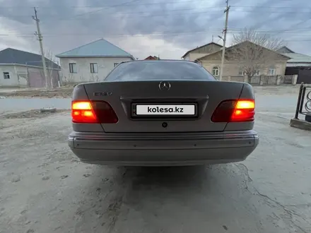 Mercedes-Benz E 280 2001 года за 6 000 000 тг. в Кызылорда – фото 13