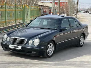 Mercedes-Benz E 320