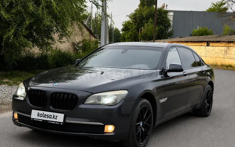 BMW 750 2010 года за 12 000 000 тг. в Алматы