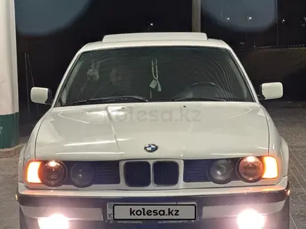 BMW 520 1990 года за 2 000 000 тг. в Шымкент