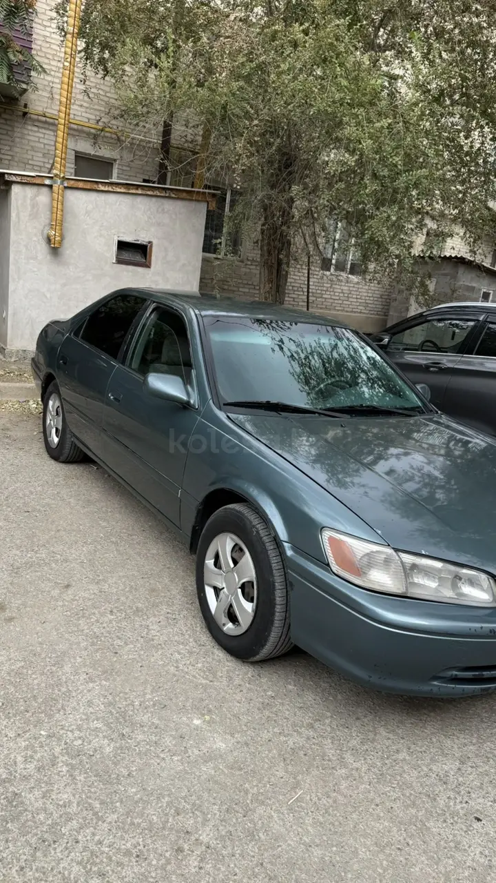 Toyota Camry, 2001