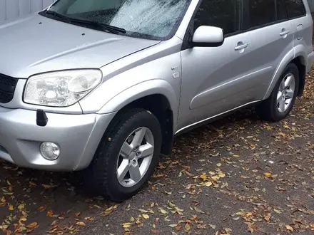 Toyota RAV4 2005 года за 5 700 000 тг. в Алматы – фото 2