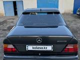 Mercedes-Benz E 260 1991 года за 1 500 000 тг. в Сатпаев – фото 2