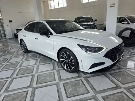 Hyundai Sonata 2021 года за 11 500 000 тг. в Алматы – фото 2