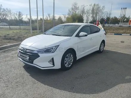 Hyundai Elantra 2019 года за 6 750 000 тг. в Астана