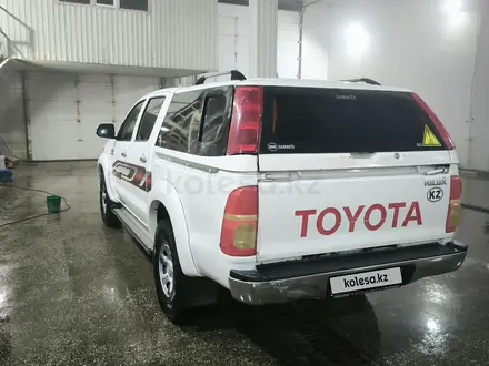 Toyota Hilux 2011 года за 11 000 000 тг. в Актобе – фото 4