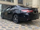 Toyota Camry 2020 года за 13 500 000 тг. в Астана – фото 4