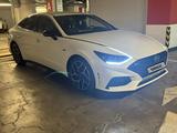 Hyundai Sonata 2021 года за 14 200 000 тг. в Астана
