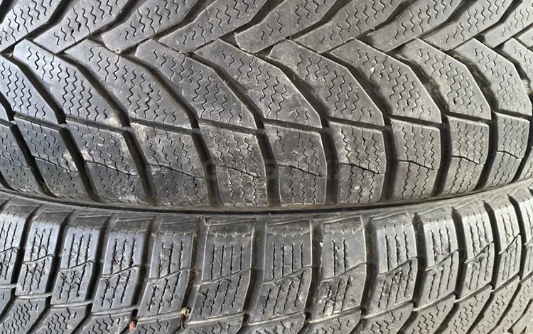 Пара зимние шины 225/65/17 225/65R17 Nexen.for30 000 тг. в Алматы