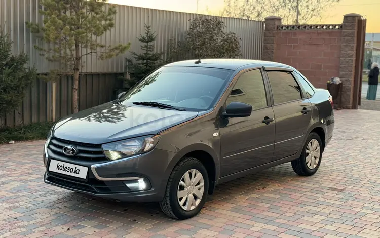 ВАЗ (Lada) Granta 2190 2019 годаүшін3 950 000 тг. в Астана