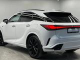 Lexus RX 500h F Sport+ 2024 года за 39 000 000 тг. в Алматы – фото 4