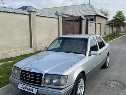 Mercedes-Benz E 230 1992 года за 2 100 000 тг. в Шымкент