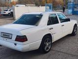 Mercedes-Benz E 200 1995 годаfor1 800 000 тг. в Байконыр – фото 4