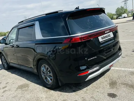 Kia Carnival 2023 года за 18 400 000 тг. в Алматы – фото 3