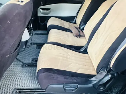 Kia Carnival 2023 года за 18 400 000 тг. в Алматы – фото 17