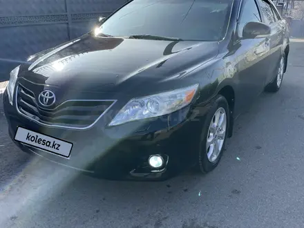 Toyota Camry 2010 года за 6 650 000 тг. в Алматы – фото 2