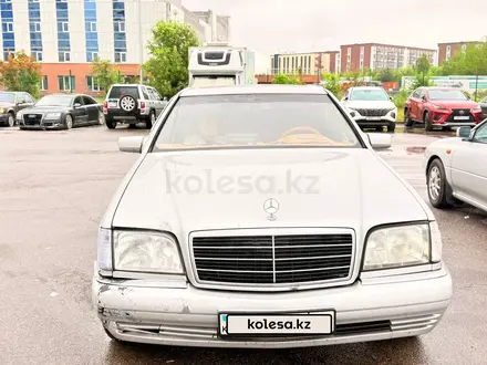 Mercedes-Benz S 320 1996 года за 3 300 000 тг. в Алматы – фото 2